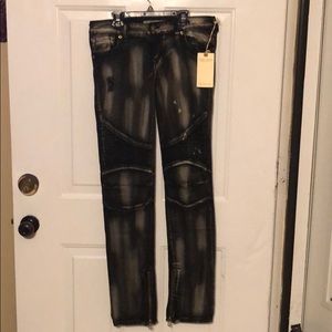 Woman’s/Teens Jeans
